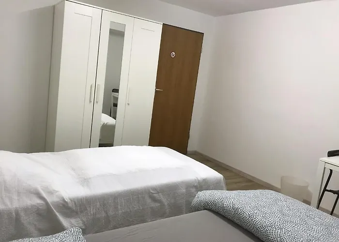 Brahms 25 홈스테이 *