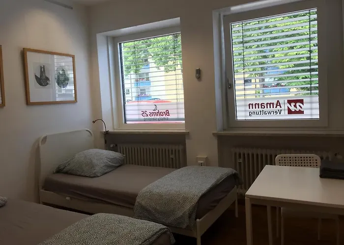 Brahms 25 홈스테이 *