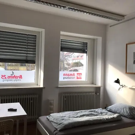Privat bolig Brahms 25 *