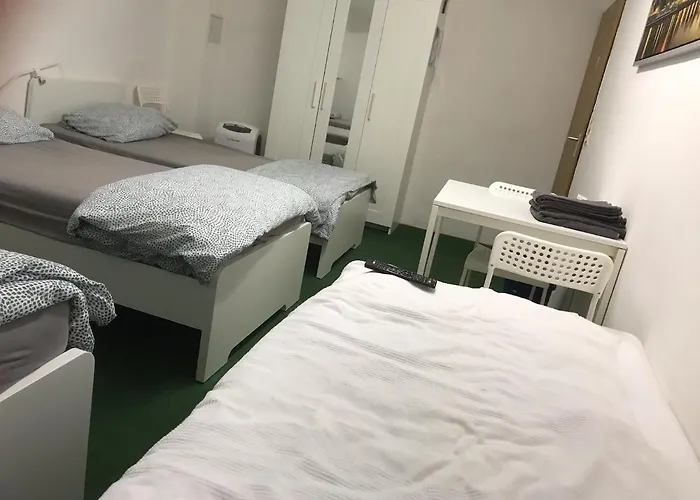 Brahms 25 Проживання в сім'ї *