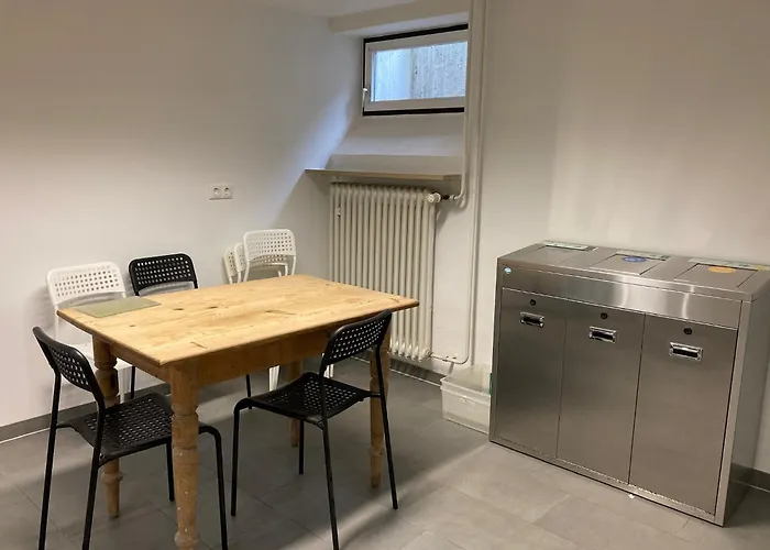 Brahms 25 Homestay *